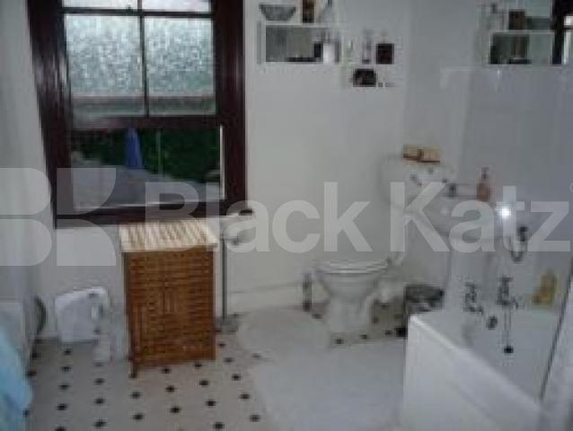 			2 Bedroom, 1 bath, 1 reception Flat			 Brackenbury Road, EAST FINCHLEY N2